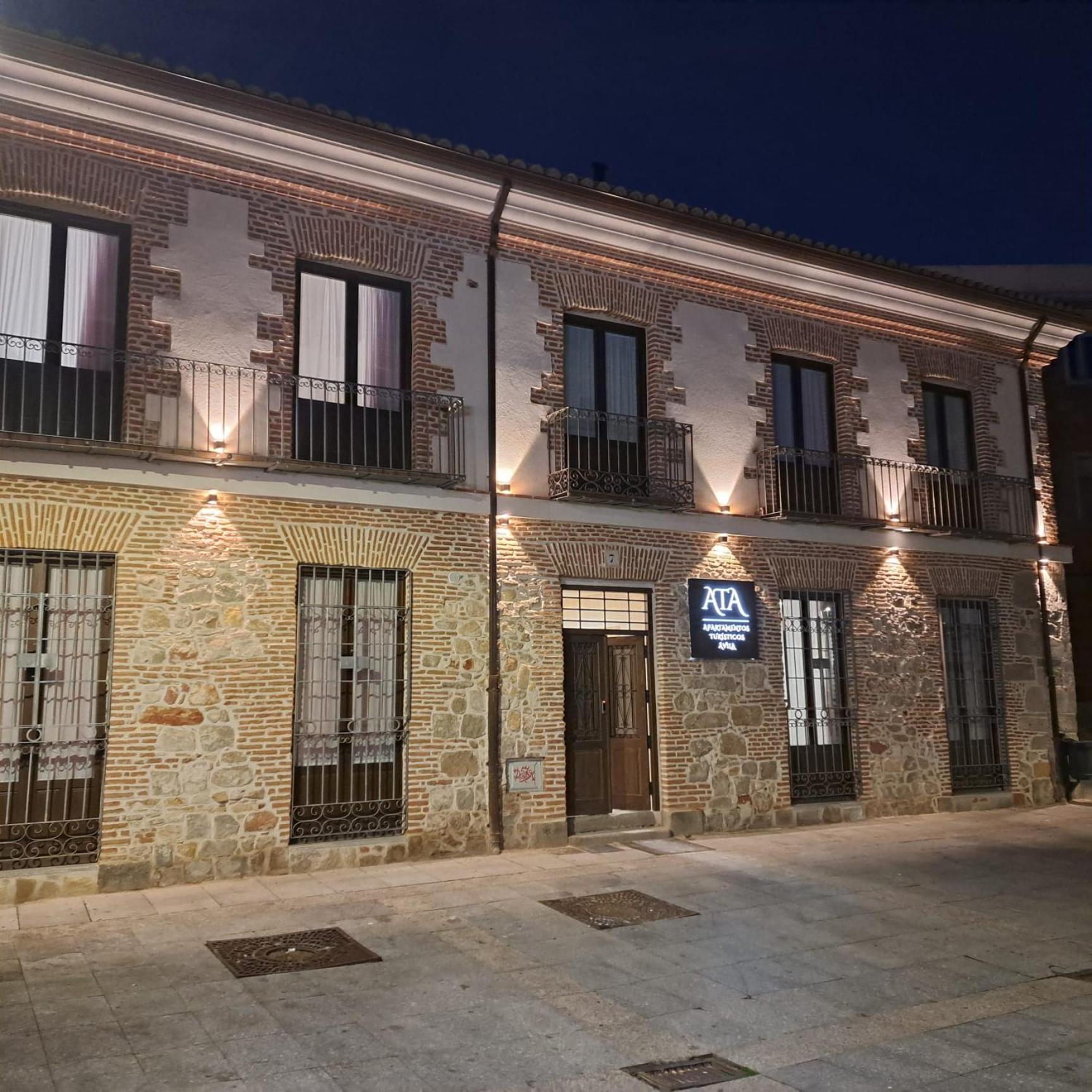Apartamentos Turisticos Avila Puerta De La Santa 2-1 מראה חיצוני תמונה